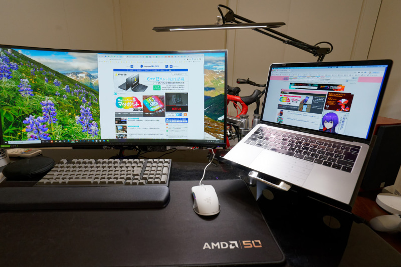 モニターアームにノートパソコンを固定できるようにしてみた