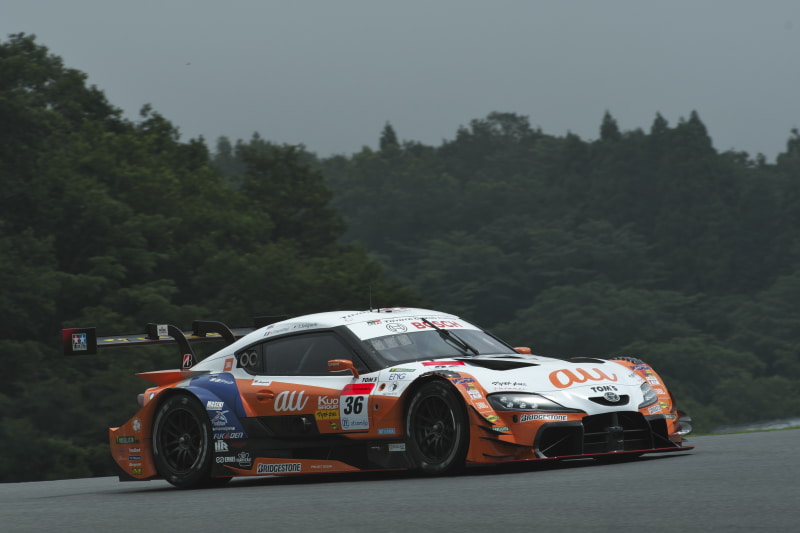 午前中の予選ではやや天候が不安定な中で行われ、見事3位グリッドを獲得