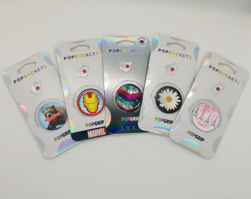実効性の評価から人気のPopSocketsは様々な種類が販売されている