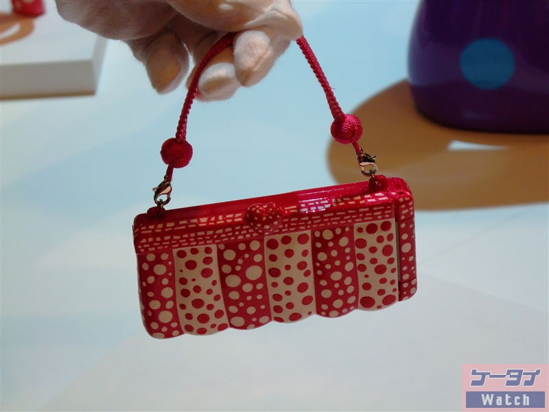 宇宙へ行くときのハンドバッグ