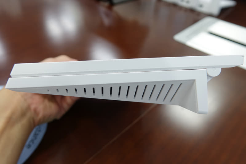 アンテナをたたんだ状態