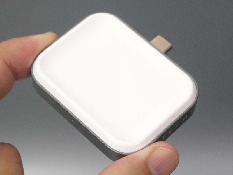 製品本体。USB Type-Cポートに直差しするためケーブルを使用しないのが大きな特徴