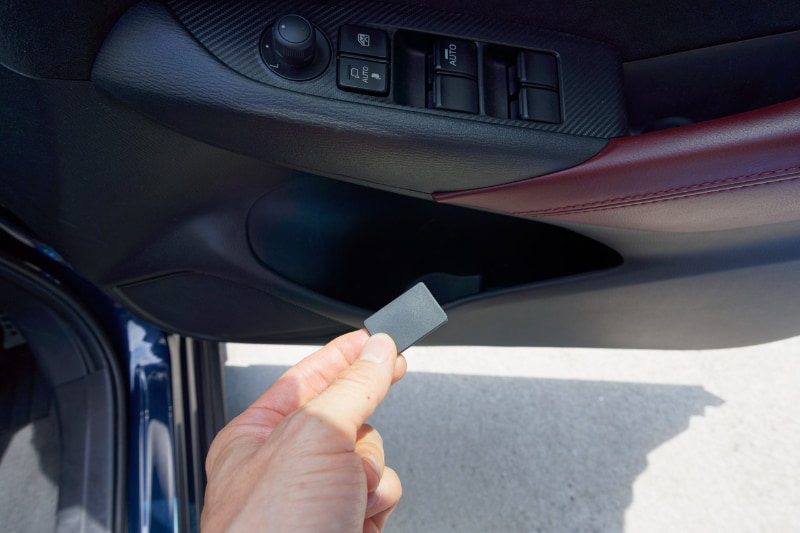 クルマにセットしてみる