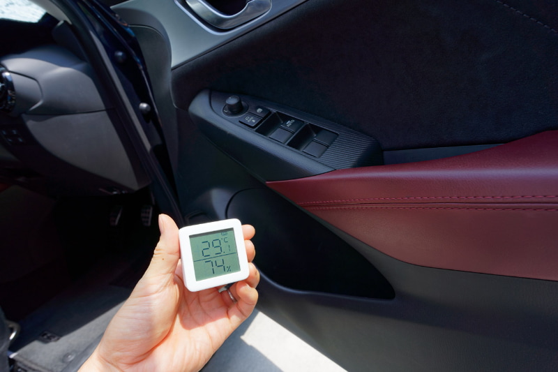 温度計も一緒に置いてみた