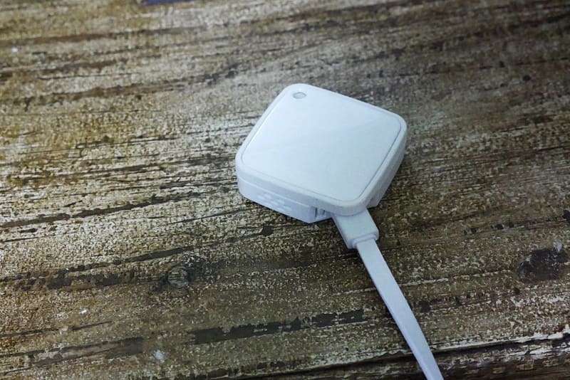 「スマート家電リモコン」本体