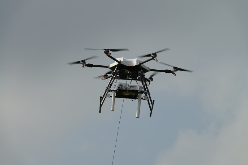 デモ時には強い風にもかかわらず安定して上昇していた。姿勢を崩すことはほとんどない