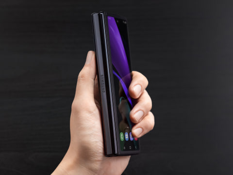サムスン、「Galaxy Z Fold2」を発表 - ケータイ Watch