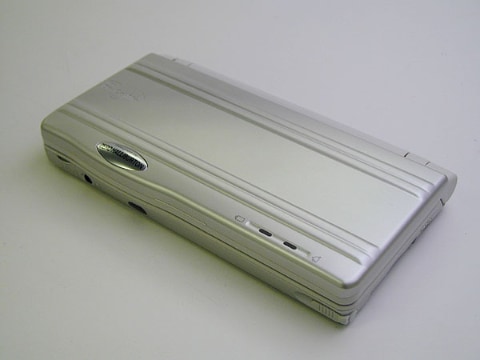 今日は何の日？】2001年9月7日、ドコモがキーボード付きPDA