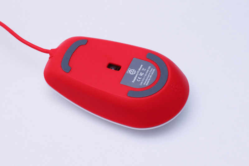 マウスの裏側もRaspberry Piカラー