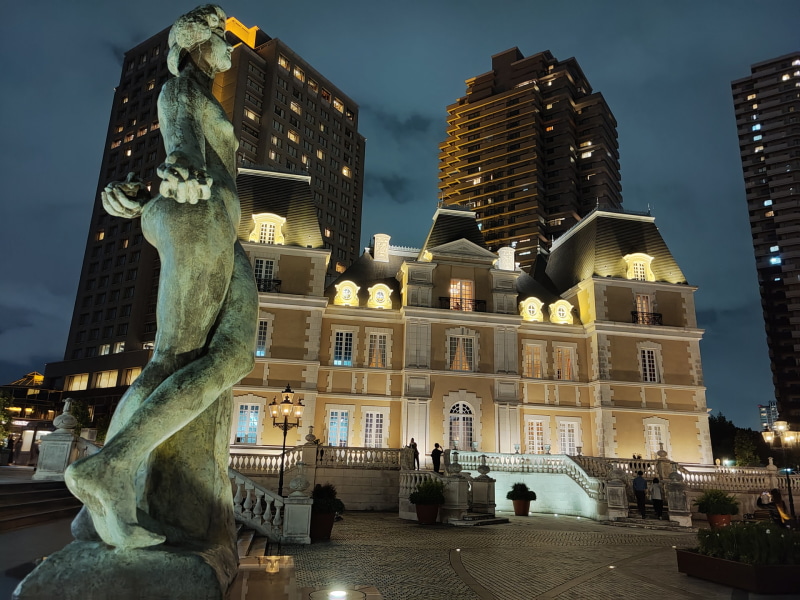 ナイトモードにすると、こんなにくっきりとした夜景が撮れる