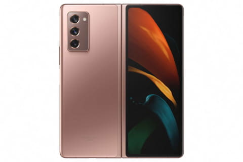 auから「Galaxy Z Fold2 5G」、熟成を重ねてさらに便利になった