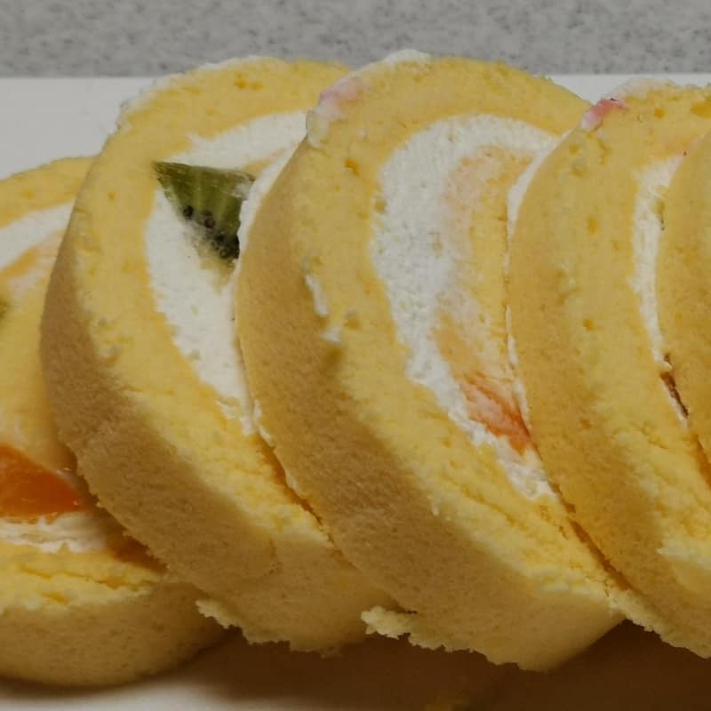 ただ2枚の刃は1回切る度に、多少くっつく生クリームを拭き取った方が良いだろう