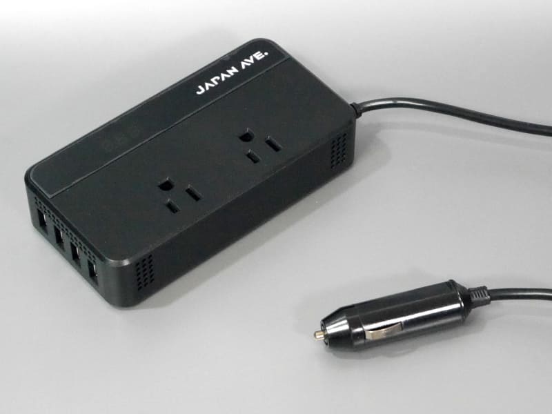 製品外観。スクエアなボディが特徴