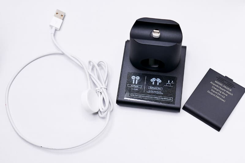 Apple Watchは自前の充電器をセットする必要があります