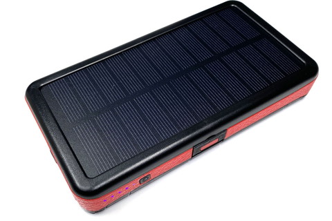 <a href="https://www.amazon.co.jp/gp/product/B07V2CQVV3/" class="strong bn" target="_blank">Amazonで購入したBecharmingブランドのモバイルバッテリー</a>。容量26800mAhで3999円だった。質量は約572g（後述付属パネル含む）で、サイズは長辺15.3×短辺8.5×厚さ3.5cm。充電用ソーラーパネル内蔵ということで、大きめ重め。