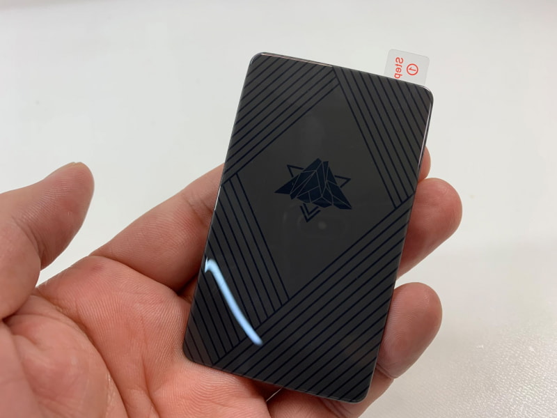 スマートフォン用冷却シート「スマ冷え」（実売価格：1430円）