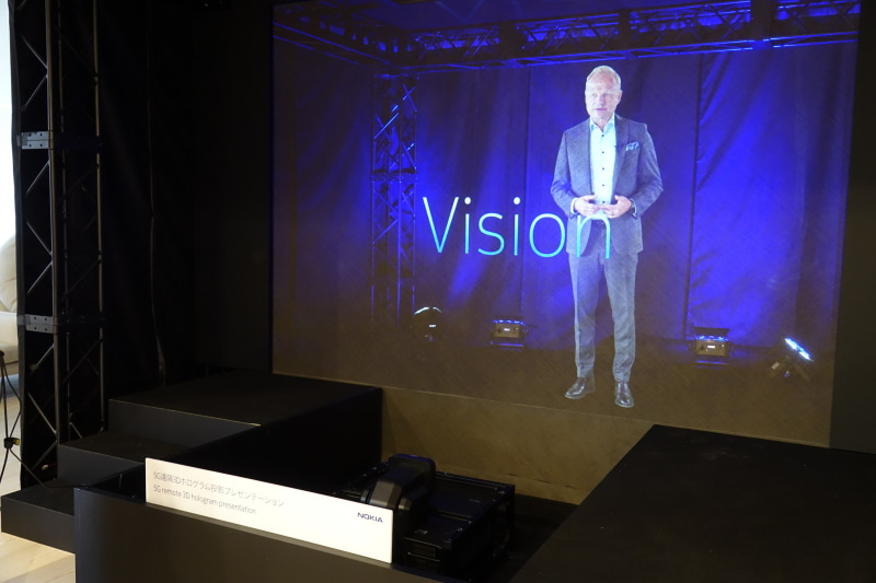 左＝ノキアのルンドマルク氏　右＝ランカスターレノックス氏