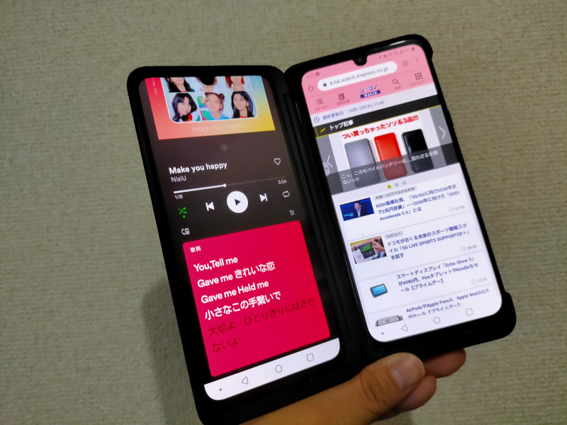 2画面で歌詞を見て音楽を楽しみながらブラウジング
