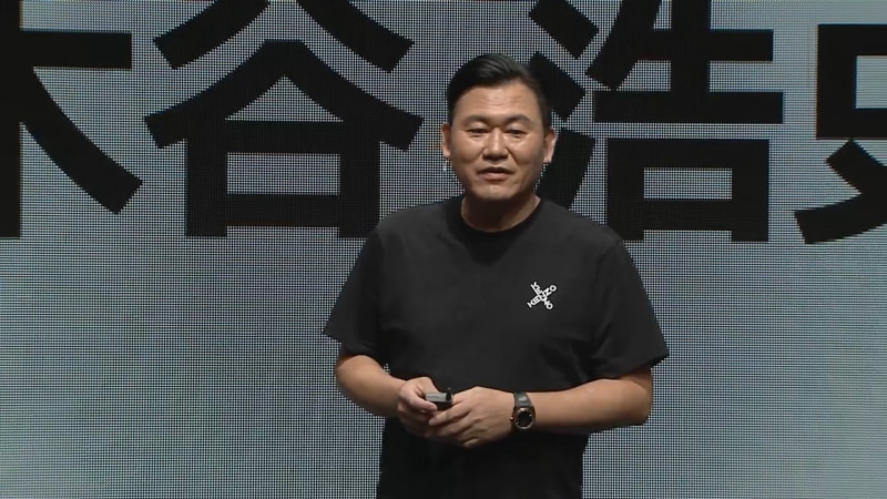 楽天モバイル　三木谷氏