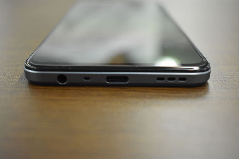 ネービーブルー