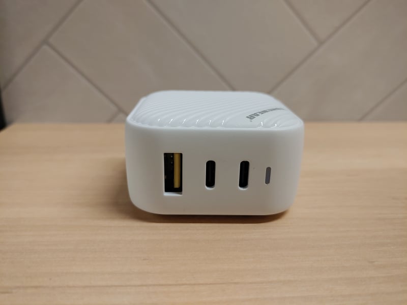 USB-C×2ポート、USB-A×1ポートで合計66Wの高出力