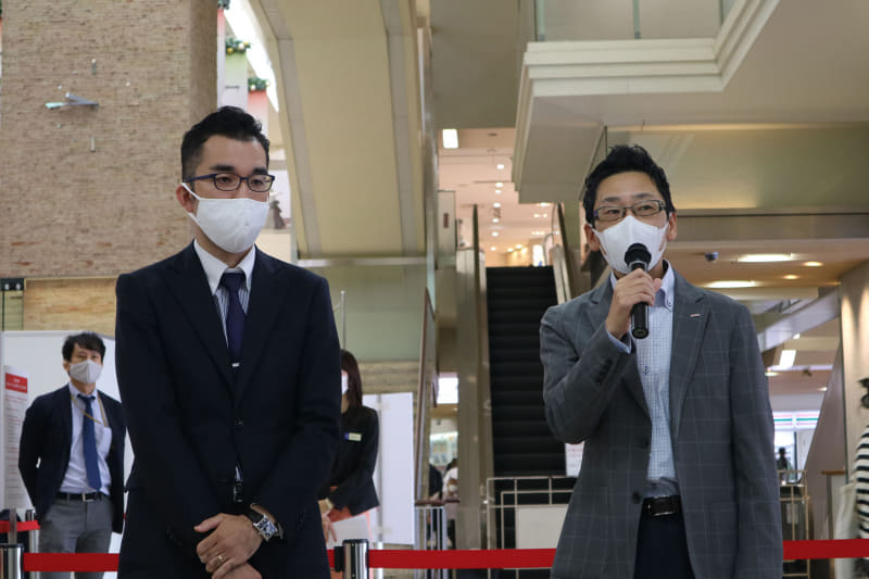 小田急電鉄生活創造事業本部 新宿プロジェクト推進部課長の北島 大氏（左）とNTTドコモ ビジネスクリエーション部 XRビジネス推進担当部長の奥村 浩之氏（右）