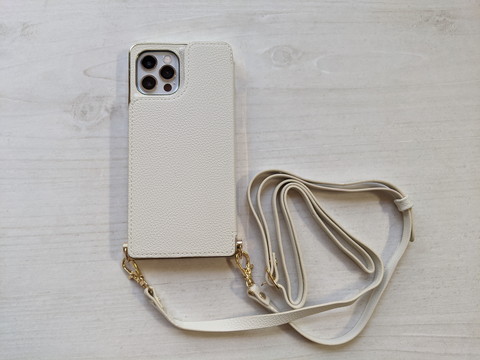 Cross Body Case（ivory）の背面