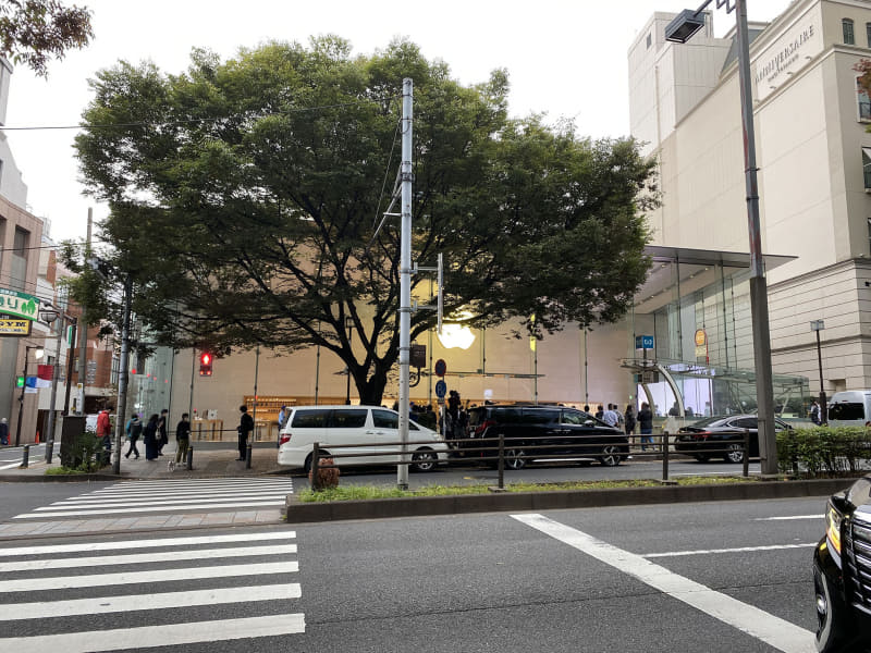 地下鉄の表参道駅近くにあるApple表参道