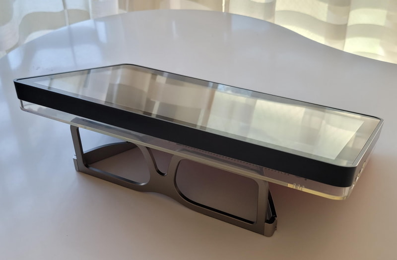 厚みと重量のあるキーボードを取り外したKano-PCタブレットもバッチリだ