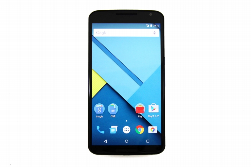 当時としては大きめの約6インチの有機ELディスプレイ