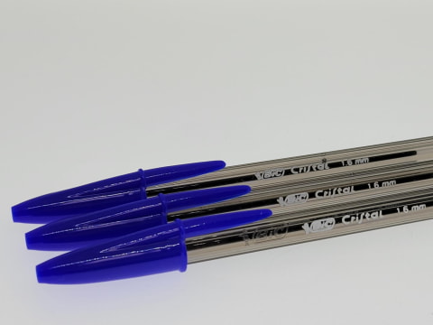 エクストラボールド（超極太）のBICボールペンを箱買いしてしまった