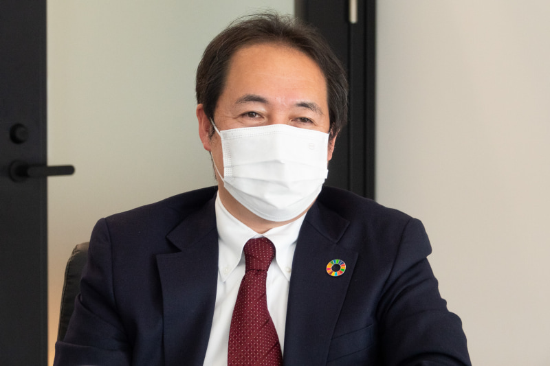 寺尾氏