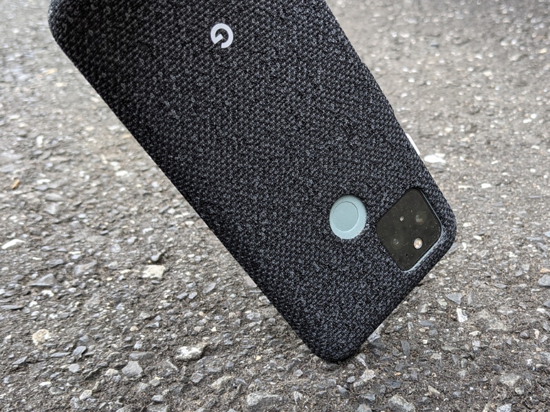 年始早々から不吉で申し訳ありませんが、高価なスマホ、やっぱり壊したくはないですよね（画像はイメージです）