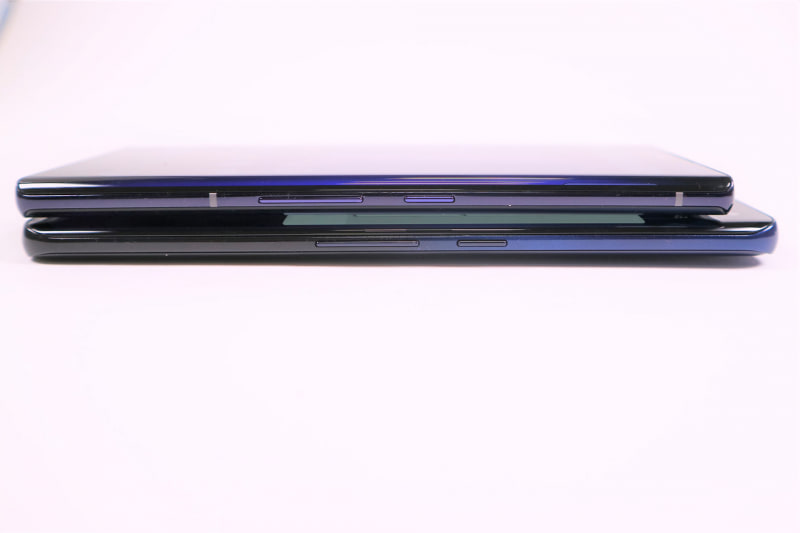 以下、arrows NX9（上）とarrows 5G（下）