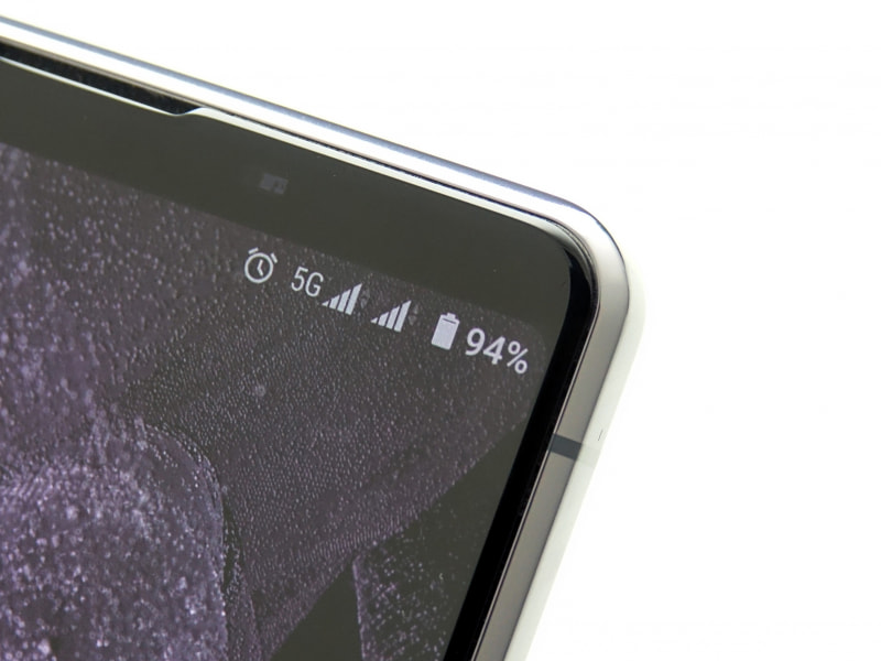 microSDカードとは排他仕様だが、せっかくなのでデュアルSIMで活用している