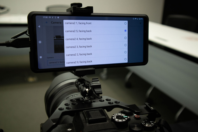 StreamYard（ストリームヤード）でライブ配信している様子