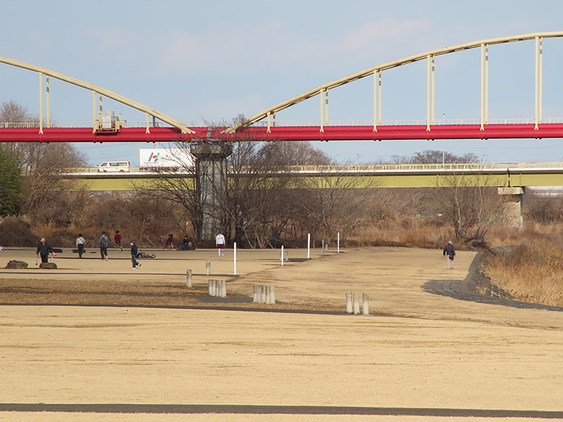 PowerShot ZOOMの400mmで撮ったもの。望遠鏡倍率4.8倍で、よくある望遠鏡より少し視野が広い（被写体を引き寄せられない）という印象だ。しかしiPhone 12 Pro Maxの光学ズーム最大倍率2.5×と比べると「スゲく望遠している」という感覚になる