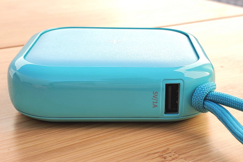 ワイヤレス充電にも対応！ かっこかわいいモバイルバッテリー「MIPOW