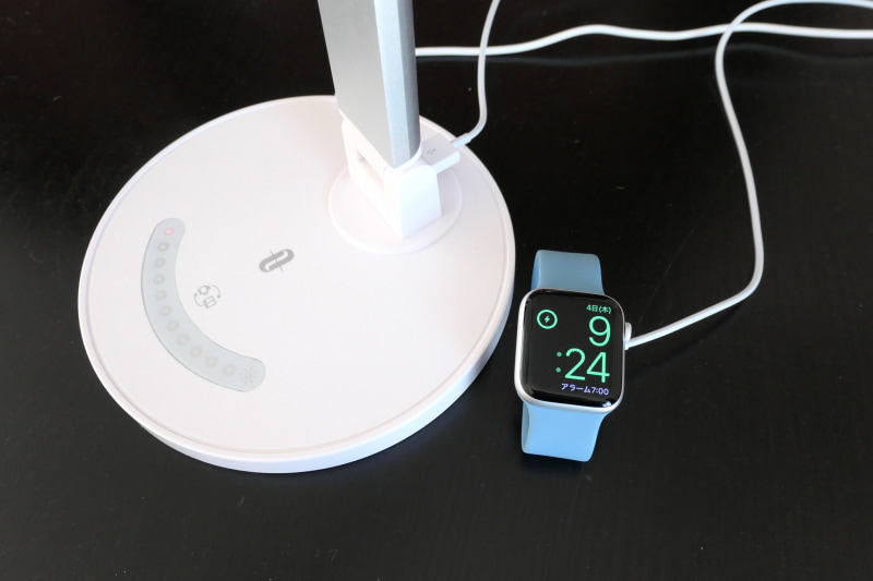 スマホやスマートウォッチなどを充電できる