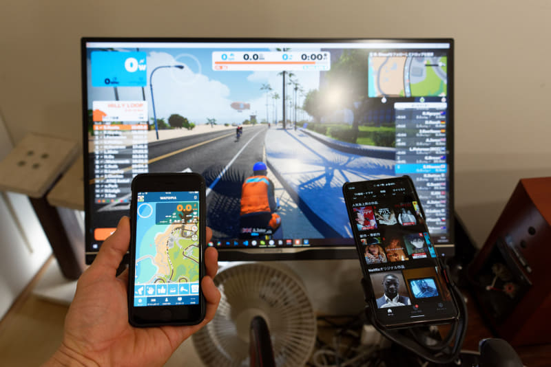 室内サイクリングにベストな3スクリーン環境を考える