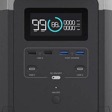 詳しい仕様はリンク先を見てほしいが、すご〜く大容量で、出力ポートも充実していて、6系統の100V ACアウトレットもある。モバイル機器やPCへの充電はもちろん、多くの家電製品を使えたりする。<a href="https://kaden.watch.impress.co.jp/summary/e-bike/" class="strong b">e-bike</a>の充電にも使えちゃうョ!!!　自宅用の災害用バッテリーとして大活躍しそう。重量は14kgもあるが、置き場所を変えるという意味で、持ち運び可能重量と言えよう。