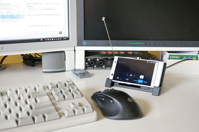 富士通「ARROWS NX F-06E」はワンセグ/フルセグ対応の防水スマートフォンで、初期搭載OSはAndroid 4.2、画面は約5.2インチ Full HD(1080×1920ドット)。スマートフォンとしてはかなり旧世代となるが、ワンセグ/フルセグ受信はフツーに良好♪　防水という点もイイ感じ。中古品のタマ数もけっこうあるようで、中古価格レンジは3000円～6000円といったところ。