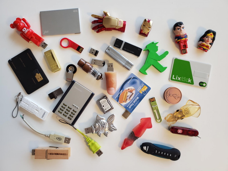 多くの機能だけのUSBメモリーを断捨離すると個性的な製品が見えてくる