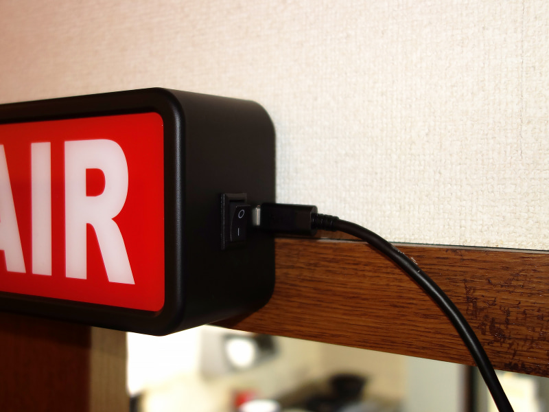 電源はUSB-C経由で取ります。