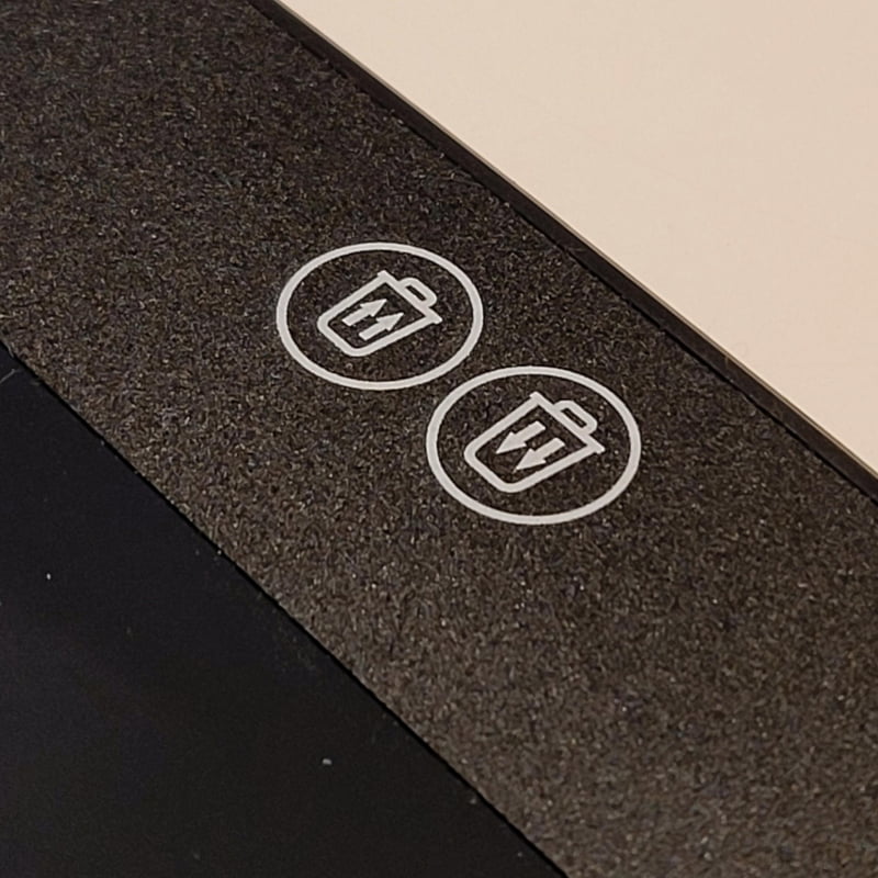 画面消去も2枚のパネルごとに別々に制御できる