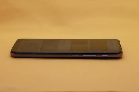 モトローラのミドルレンジ「moto g30」の魅力とは] - ケータイ Watch