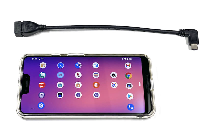 まずはUSBホスト機能（USB On-the-Go:OTG）対応のAndroidスマートフォンが必須。これとSDRドングル（USB接続)をつなぐOTGケーブルも必要。俺が使ったAndroidスマートフォンはGoogle PIXEL 3 XL。