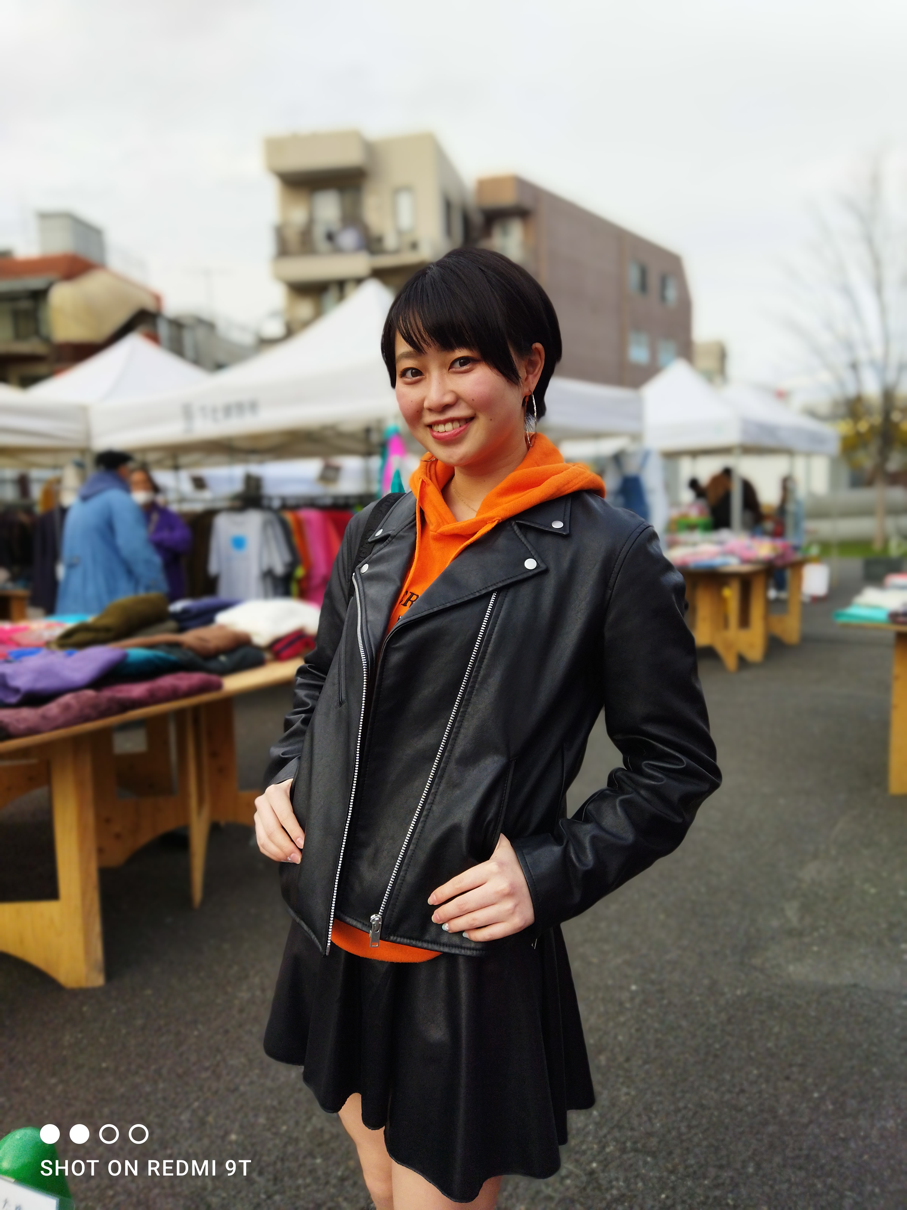 ポートレートで撮影。背景をぼかし、人物を際立たせた撮影ができる。モデル：葵木ひな（<a href="http://bonbon-famin.com/" class="strong b">ボンボンファミン・プロダクション</a>）