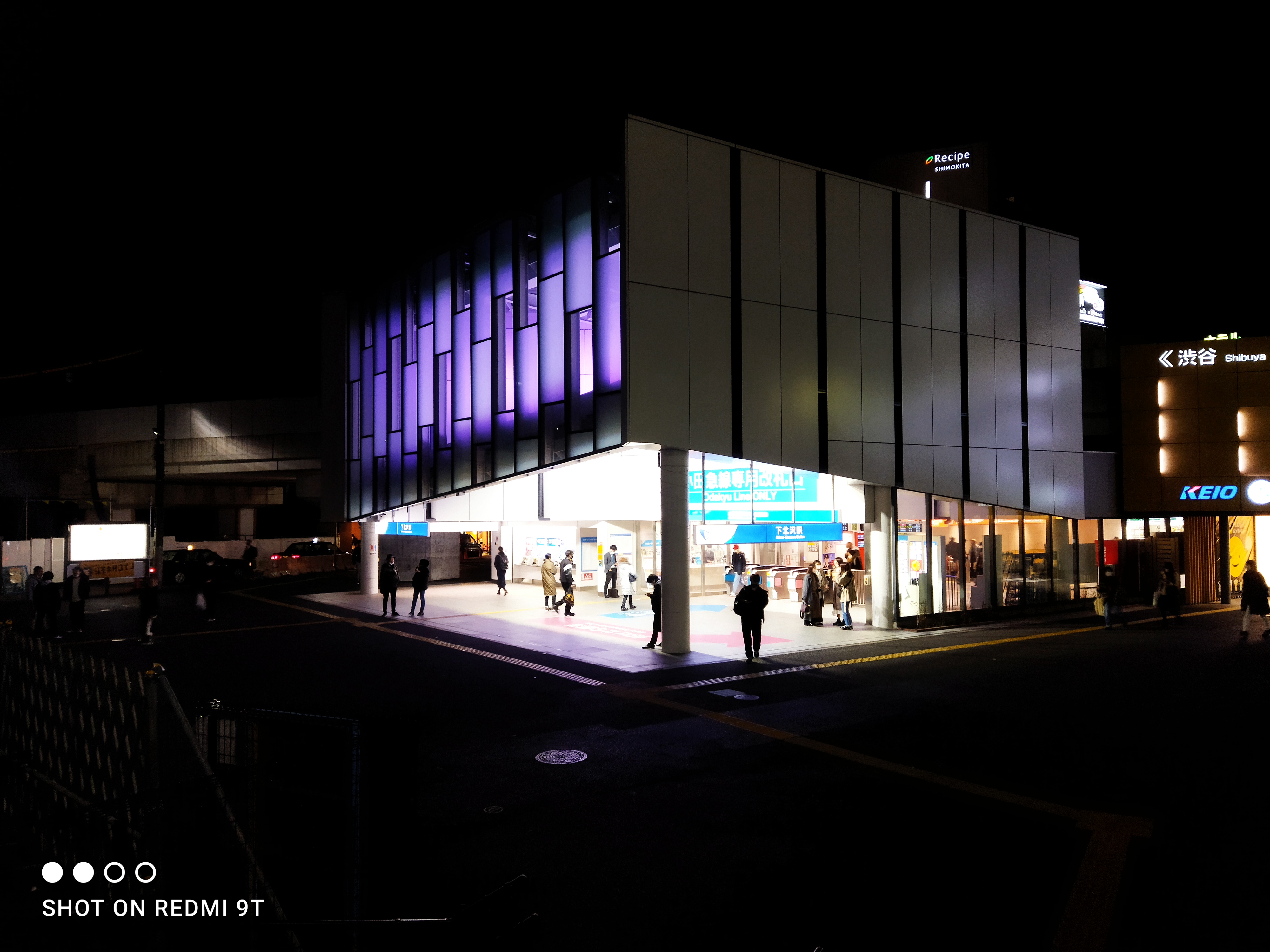 「写真」モードで「1x」で撮影。さらに明暗がはっきりしてしまった印象