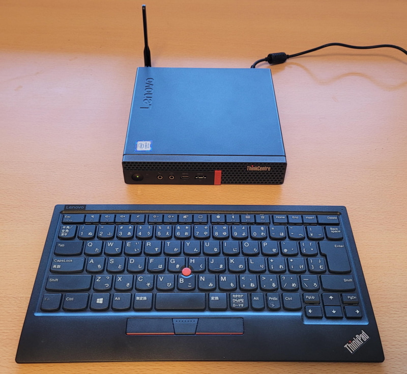 今回のポータブルモニターと組み合わせるThinkCentre M630e Tiny